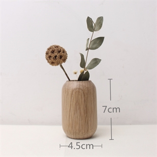 Mini vase i træ - højde 7 cm